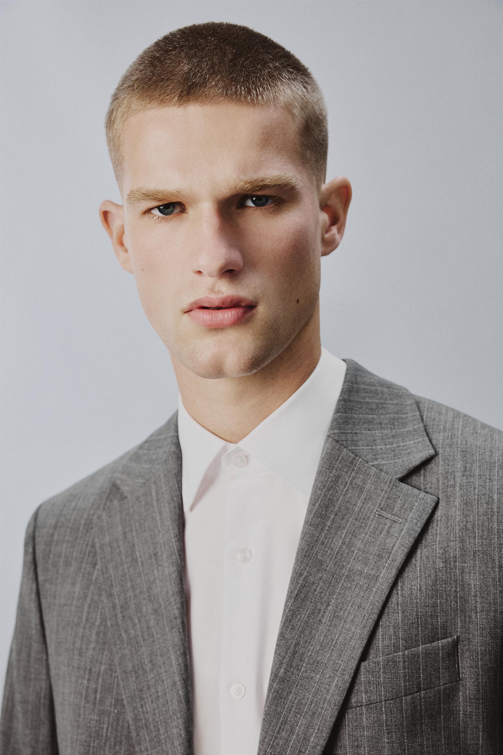 WOOL BLEND PINSTRIPE SUIT BLAZER